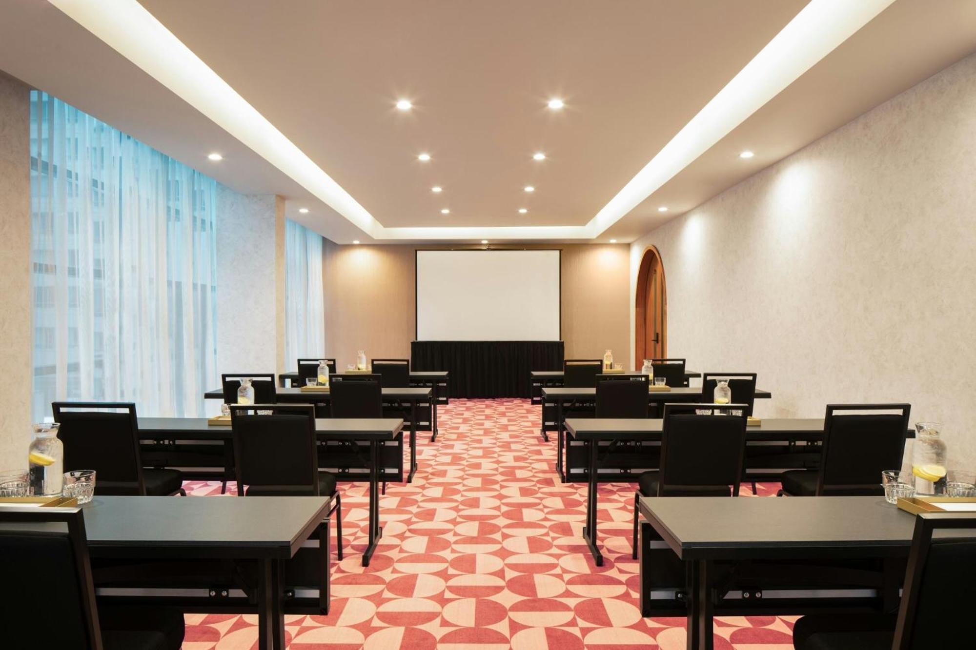 Honeyrose Hotel, Montreal, A Tribute Portfolio Hotel Zewnętrze zdjęcie Meeting room