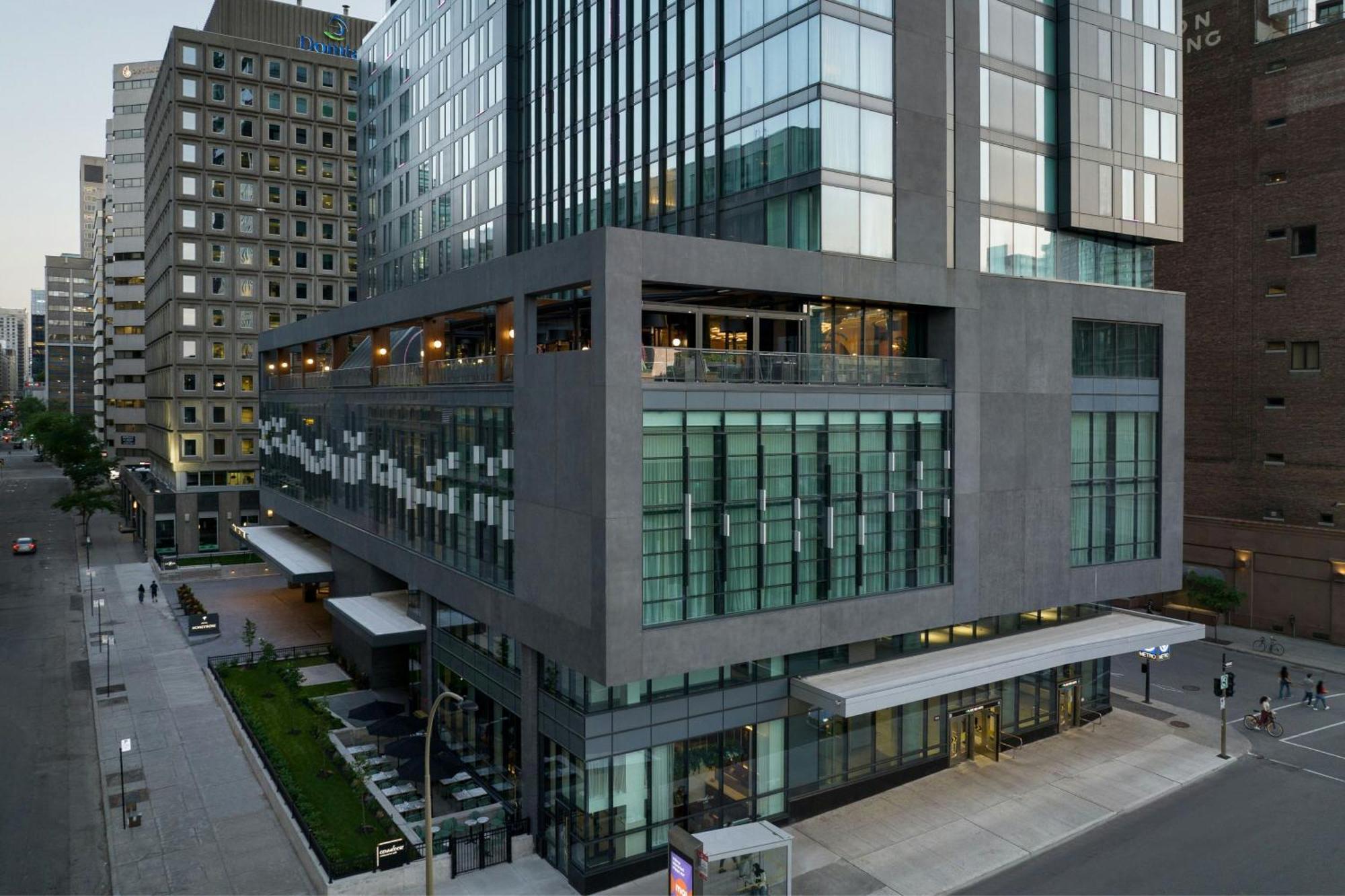 Honeyrose Hotel, Montreal, A Tribute Portfolio Hotel Zewnętrze zdjęcie The hotel's entrance